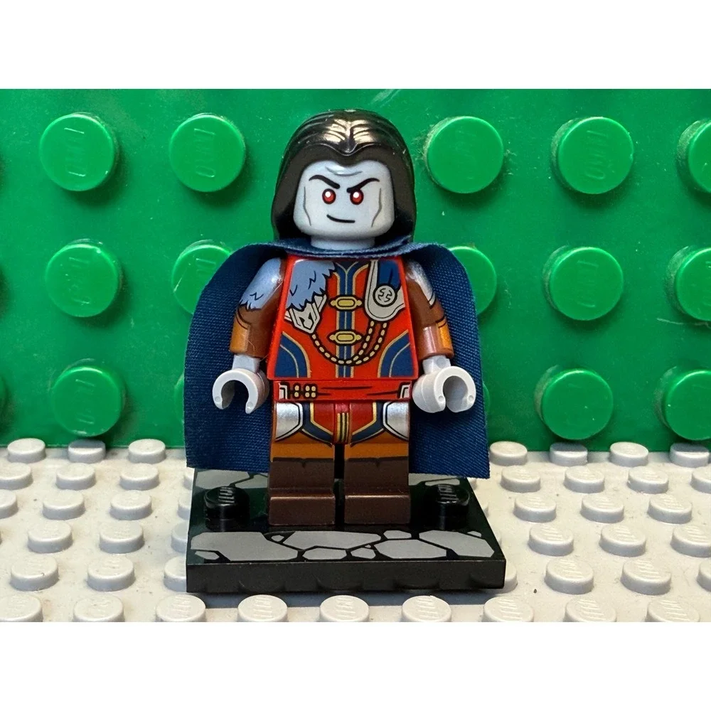 Lego Dungeons & Dragons CMF 71047 Strahd Elf Bard Barbarian Aarakocra Lot of 4